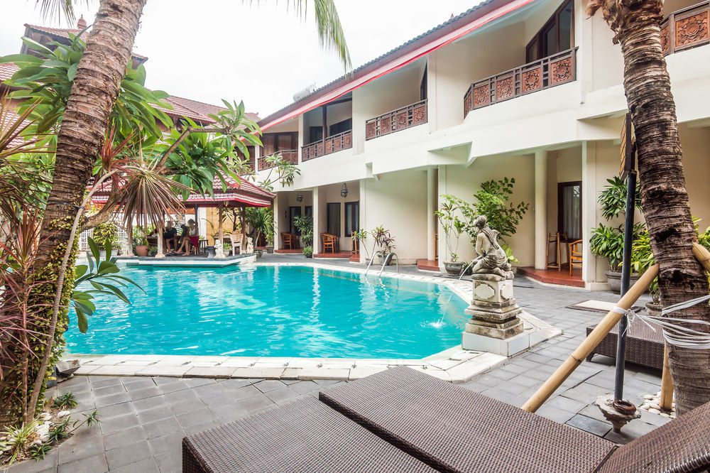 The Flora Kuta Bali Hotel 3*
